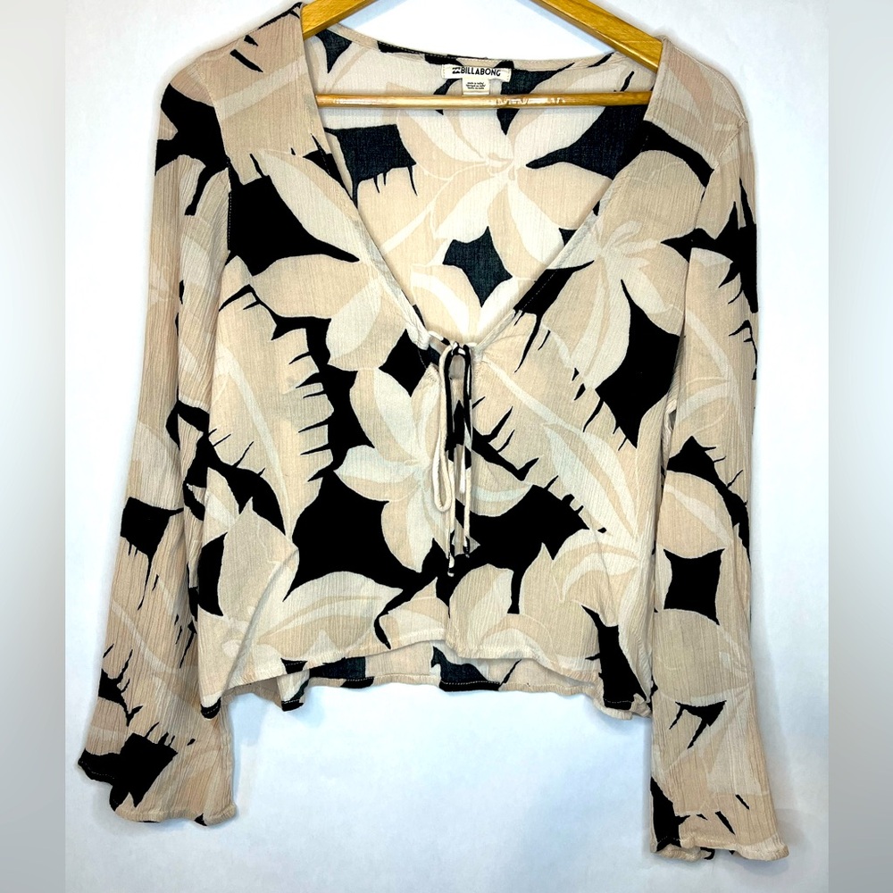 Billabong Y2K Black and Cream Women's Tie Front Crop Top Women’s Size M